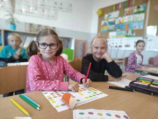 Grafika #18: Dzień Kropki