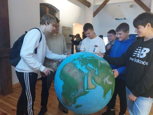 Grafika #25: Nawigacja w przyszłość, czyli lekcje z klimatem w Słowińskim Parku Narodowym-zajęcia warsztatowe.