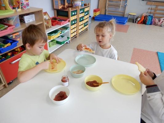 Grafika #3: Jesienne smaki z sadu