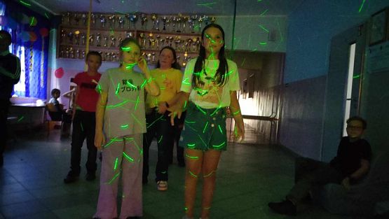 Grafika #11: Dyskoteka z okazji Dnia Chłopaka