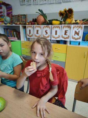 Grafika #1: Dzień Jabłka