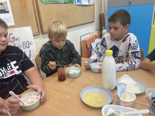 Grafika #27: Dzień Jabłka