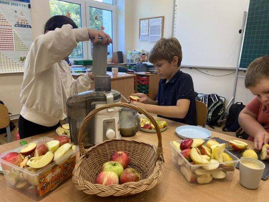 Grafika #39: Dzień Jabłka