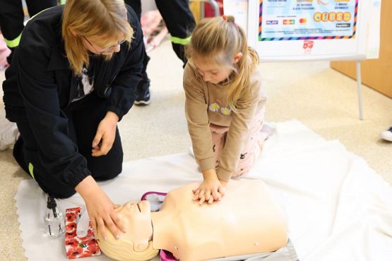 Grafika #23: Pokazy ratownictwa medycznego