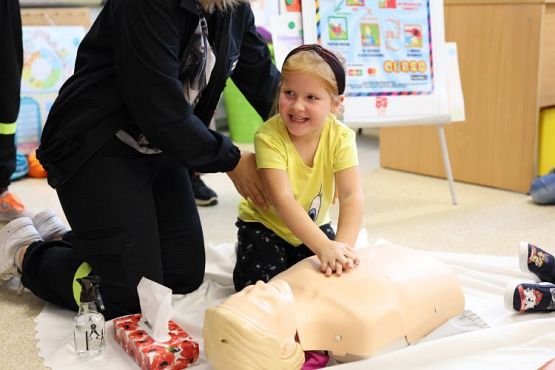 Grafika #27: Pokazy ratownictwa medycznego