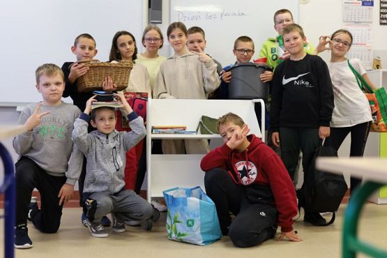 Grafika #14: Dzień bez plecaka