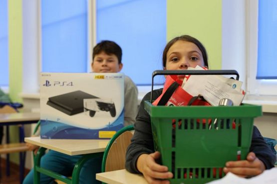 Grafika #16: Dzień bez plecaka