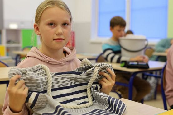 Grafika #23: Dzień bez plecaka