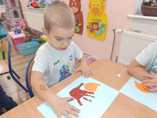 Grafika #2: Tup, tup, idzie jeż