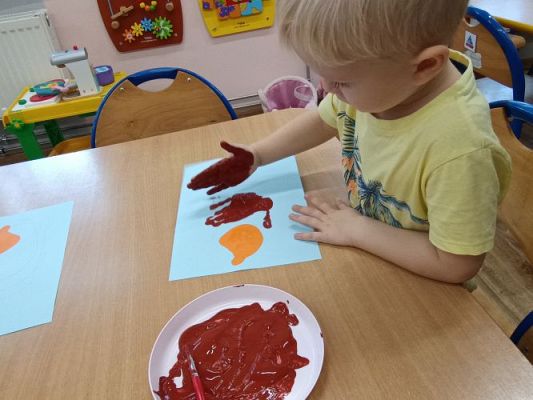 Grafika #5: Tup, tup, idzie jeż