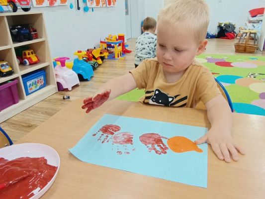 Grafika #11: Tup, tup, idzie jeż