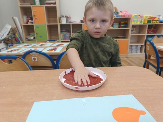 Grafika #12: Tup, tup, idzie jeż