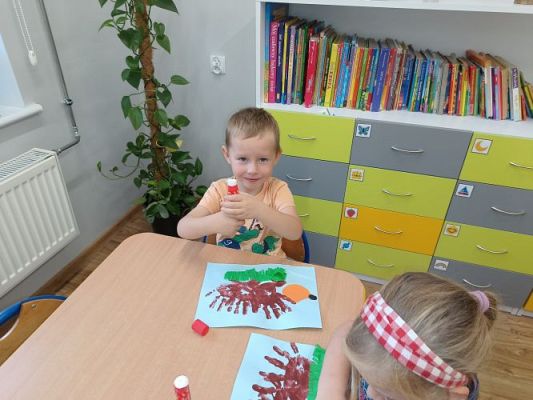 Grafika #16: Tup, tup, idzie jeż