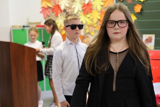 Grafika #1: Uroczysty apel z okazji Dnia Edukacji Narodowej