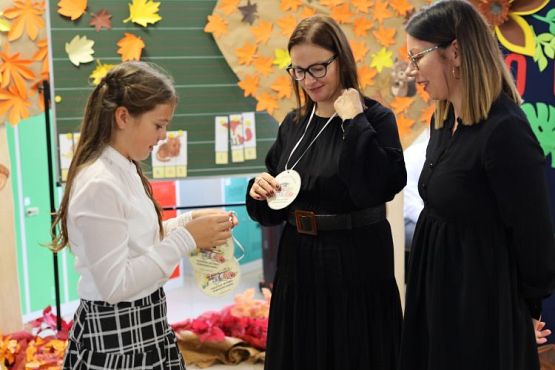 Grafika #2: Uroczysty apel z okazji Dnia Edukacji Narodowej