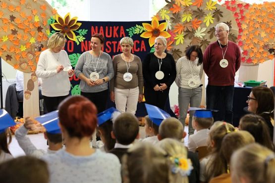 Grafika #5: Uroczysty apel z okazji Dnia Edukacji Narodowej