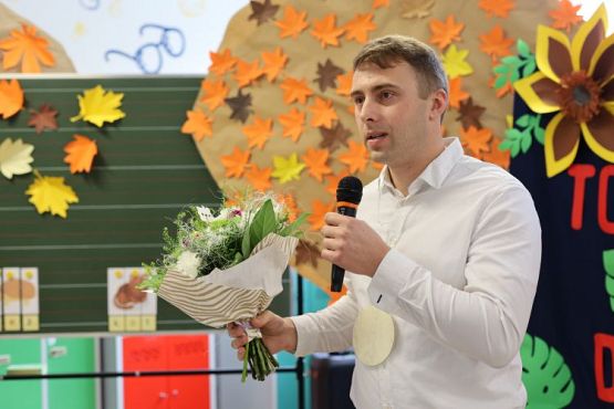 Grafika #7: Uroczysty apel z okazji Dnia Edukacji Narodowej