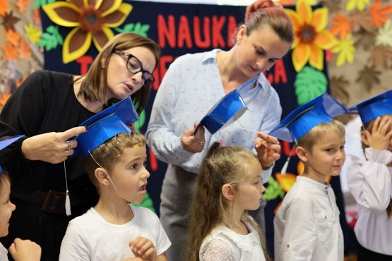 Grafika #29: Uroczystość ślubowania i pasowania uczniów klasy pierwszej