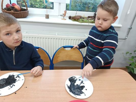 Grafika #2: Dzień Kundelka u maluszków