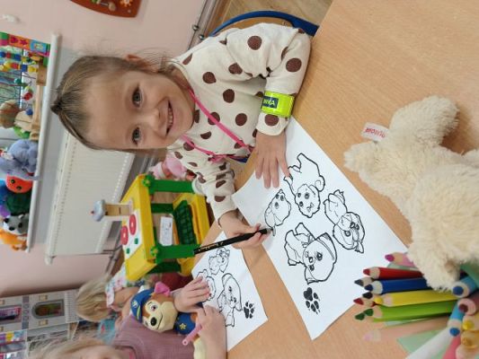 Grafika #6: Dzień Kundelka u maluszków