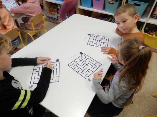 Grafika #4: Dzień kundelka w przedszkolu