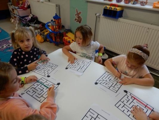 Grafika #7: Dzień kundelka w przedszkolu