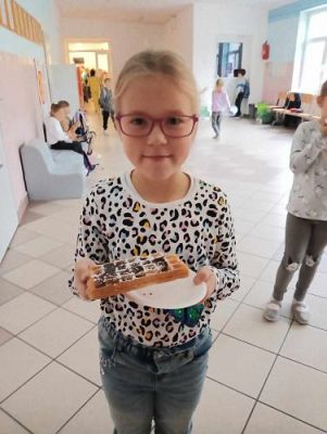 Grafika #2: Przybij piątkę dla hospicjum