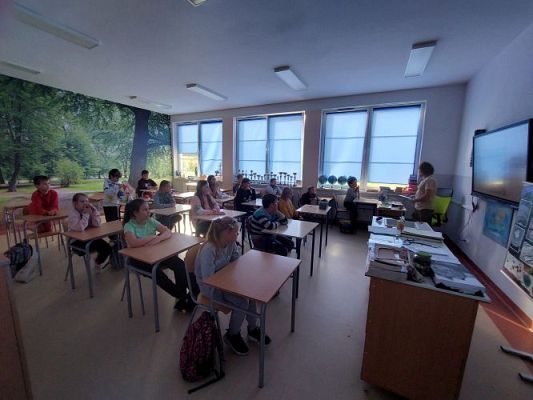 Grafika #3: Zajęcia przyrodnicze "Bałtyk" i "Dzień Dżdżownicy"