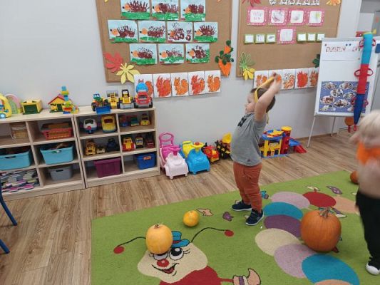 Grafika #5: Dzień Dyni u maluszków