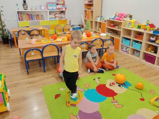 Grafika #8: Dzień Dyni u maluszków