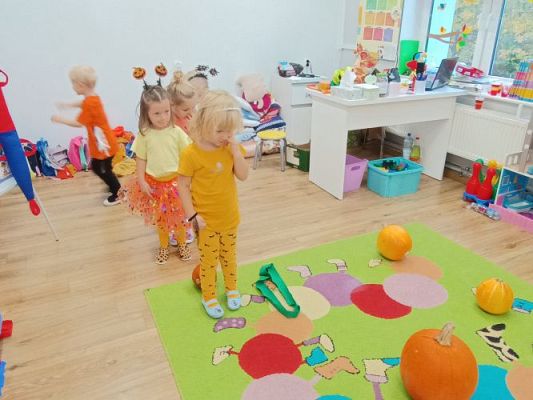 Grafika #13: Dzień Dyni u maluszków