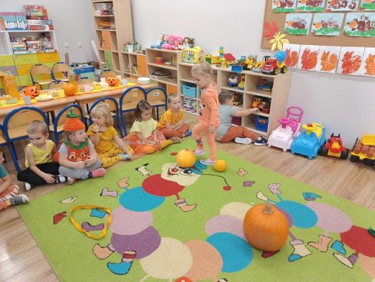 Grafika #19: Dzień Dyni u maluszków