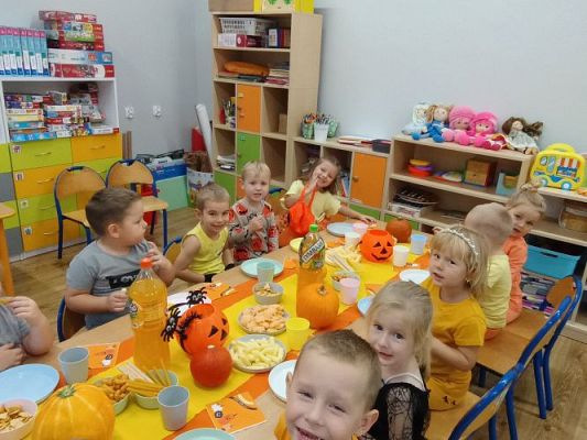 Grafika #30: Dzień Dyni u maluszków