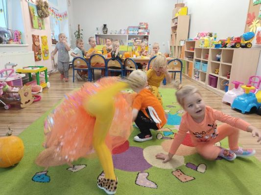 Grafika #34: Dzień Dyni u maluszków