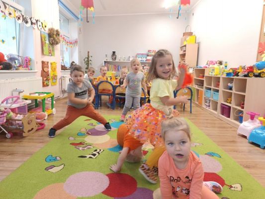 Grafika #36: Dzień Dyni u maluszków