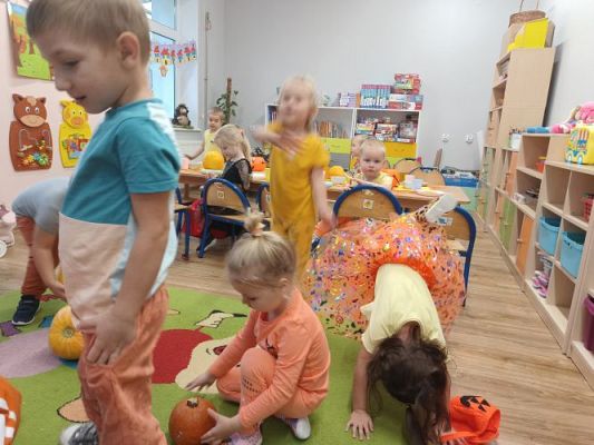 Grafika #38: Dzień Dyni u maluszków