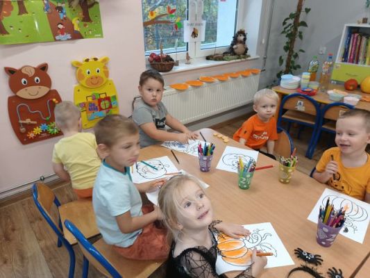 Grafika #46: Dzień Dyni u maluszków