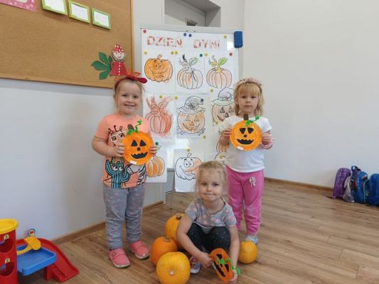 Grafika #50: Dzień Dyni u maluszków