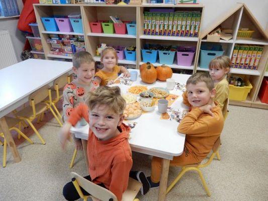 Grafika #13: Dzień dyni w przedszkolu