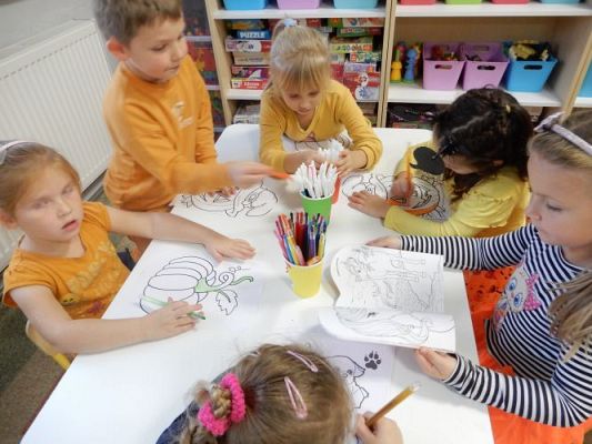 Grafika #19: Dzień dyni w przedszkolu