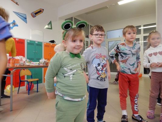 Grafika #16: Bal jesienny