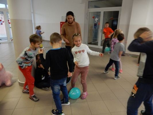 Grafika #27: Bal jesienny