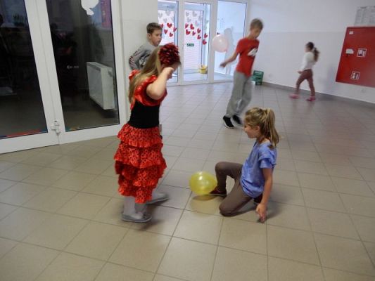 Grafika #32: Bal jesienny