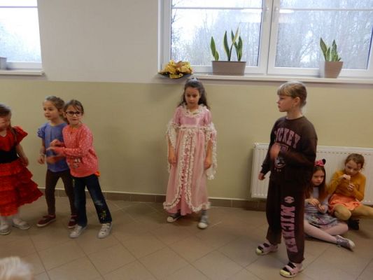 Grafika #34: Bal jesienny