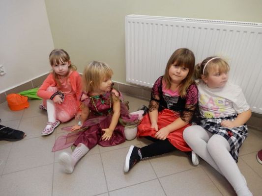 Grafika #37: Bal jesienny