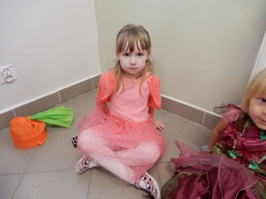 Grafika #38: Bal jesienny