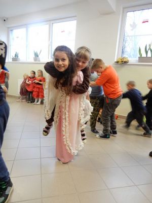 Grafika #66: Bal jesienny