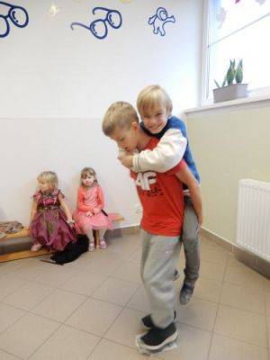 Grafika #68: Bal jesienny