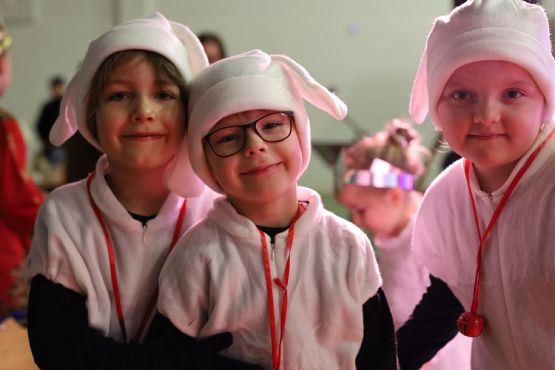 Grafika #16: Szkolne jasełka