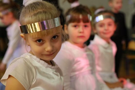 Grafika #17: Szkolne jasełka